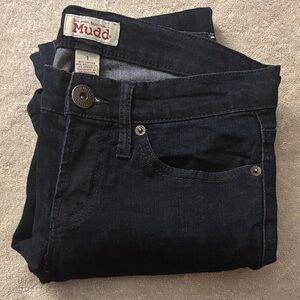 Mudd Women’s Deep Indigo Skinny Jeans Size 1.